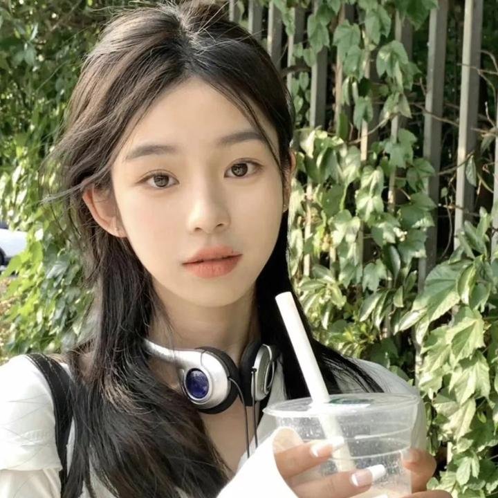一个死气沉沉的夏天